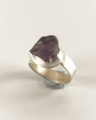 handmade silver ring with amethyst